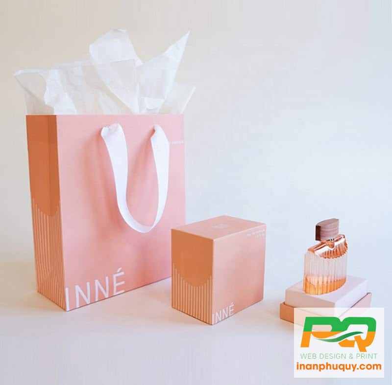 Mẫu túi giấy đựng nước hoa